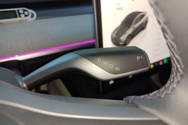 Used Tesla Model Y 2024 Long-Range All-Wheel-Drive Version