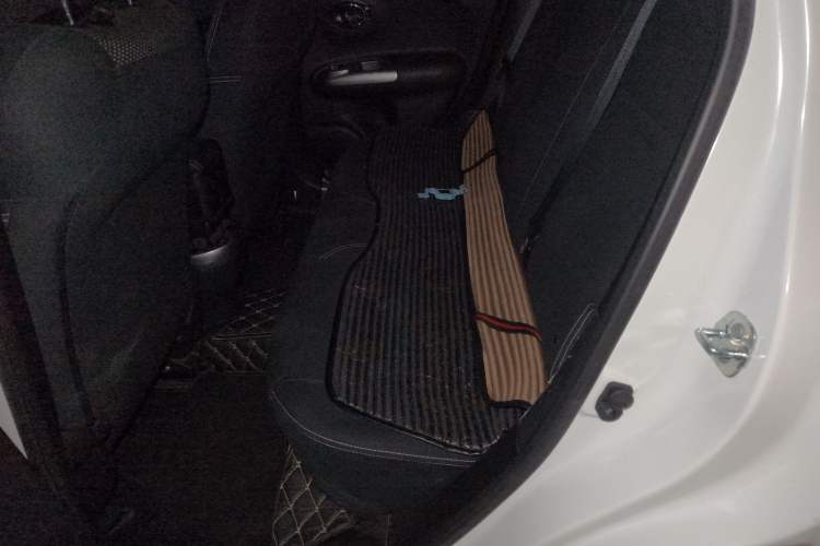 Used Infiniti ESQ 2014 1.6L Spontaneous Edition
