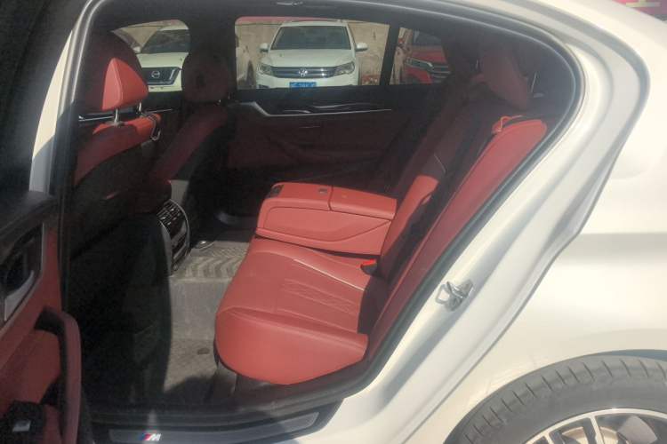 Used BMW 5 Series 2022 Second Facelift 525Li M Sport Package
