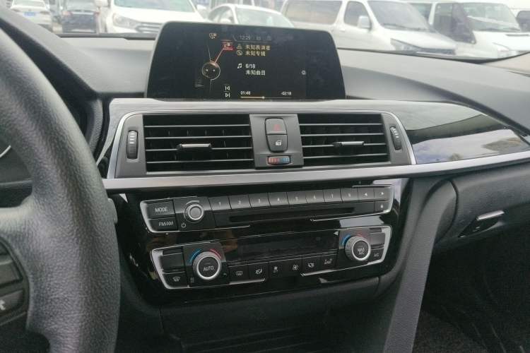 Used BMW 3 Series 2016 320Li Fashion Model
