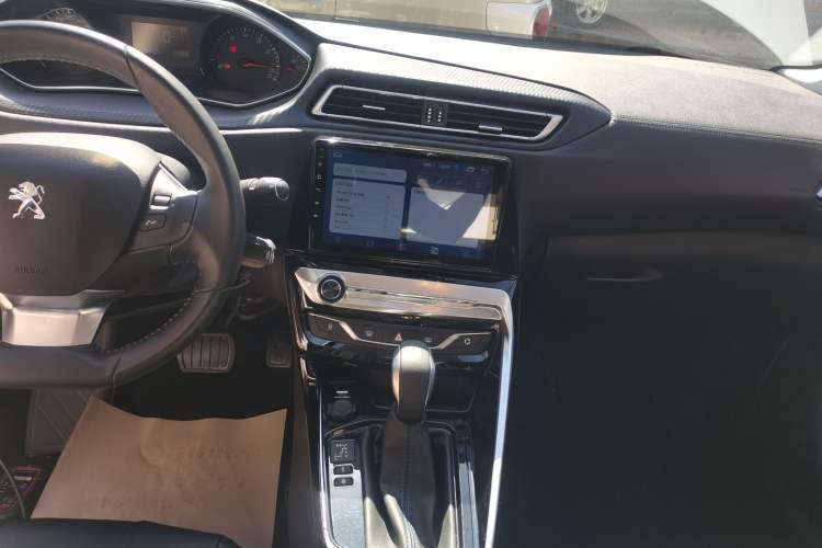 Used Peugeot 308 2018 1.6L Automatic Luxury Edition
