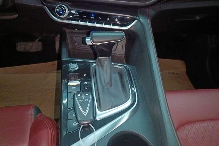 Used Changan Eado 2020 PLUS Blue Whale NE 1.4T GDI DCT Flagship Model
