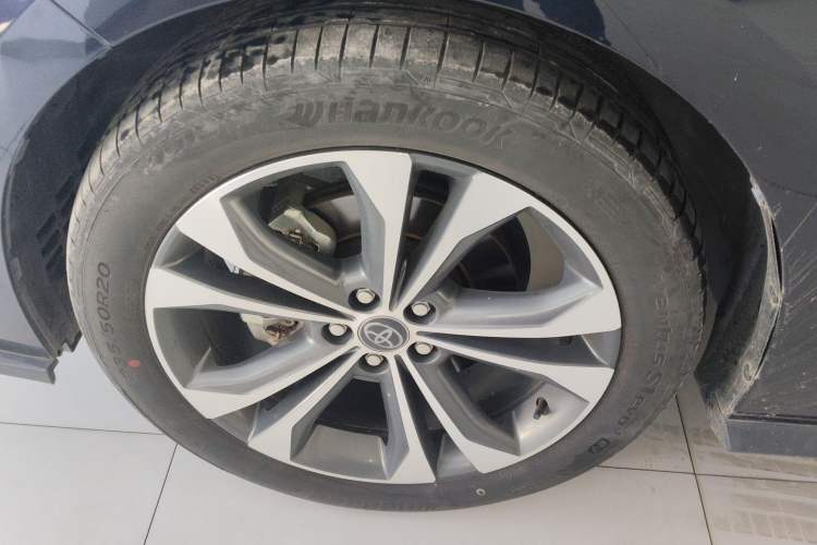 Used Toyota Granvia 2023 2.5L Hybrid Flagship VIP Edition
