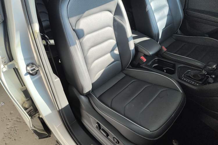 Used Volkswagen Tiguan L 2017 330TSI Automatic Two-Wheel Drive Flagship Edition
