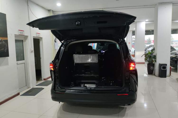 Used Toyota Sienna 2024 2.5L Hybrid Comfort Edition
