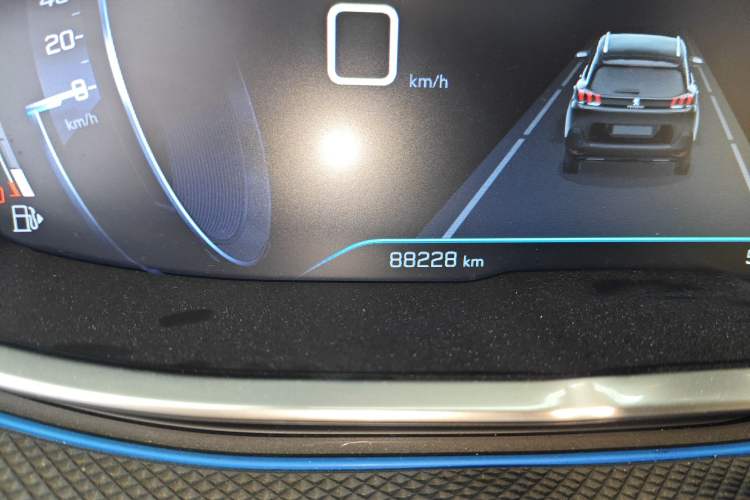 Used Peugeot 5008 2017 380THP 7-Seater Elite Edition
