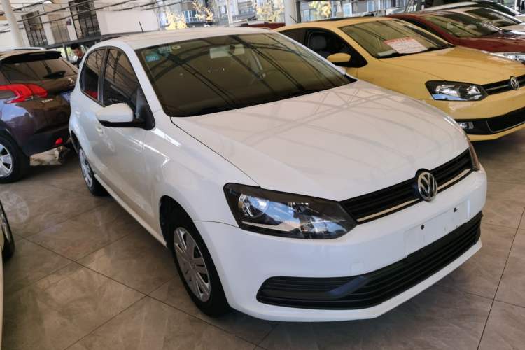 Used Volkswagen Polo 2014 1.4L Manual Fashion Edition
