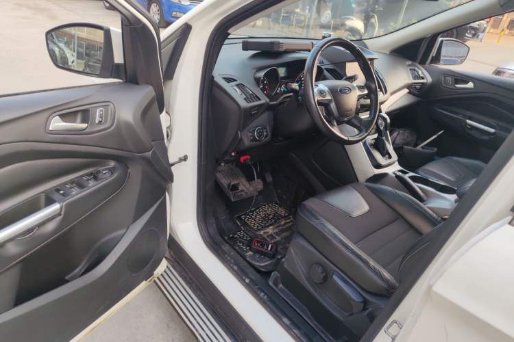 Used Ford Kuga 2013 1.6L GTDi Two-Wheel-Drive Trend Model
