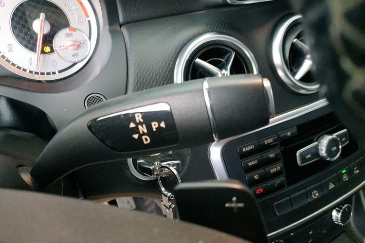 Used Mercedes-Benz A-Class (Import) 2015 A 200 Fashion Model
