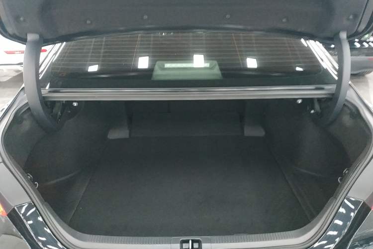 Used Toyota Camry 2021 Dual-Motor 2.5HG Luxury Edition
