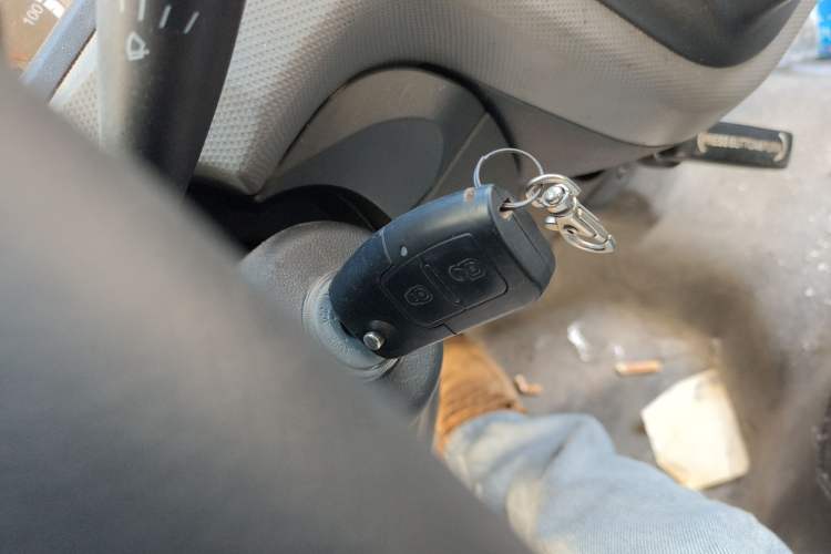 Used Foton Scenic G7 New Energy 2022 Van Long Wheelbase High Roof 2 Seats CATL 50.23 kWh