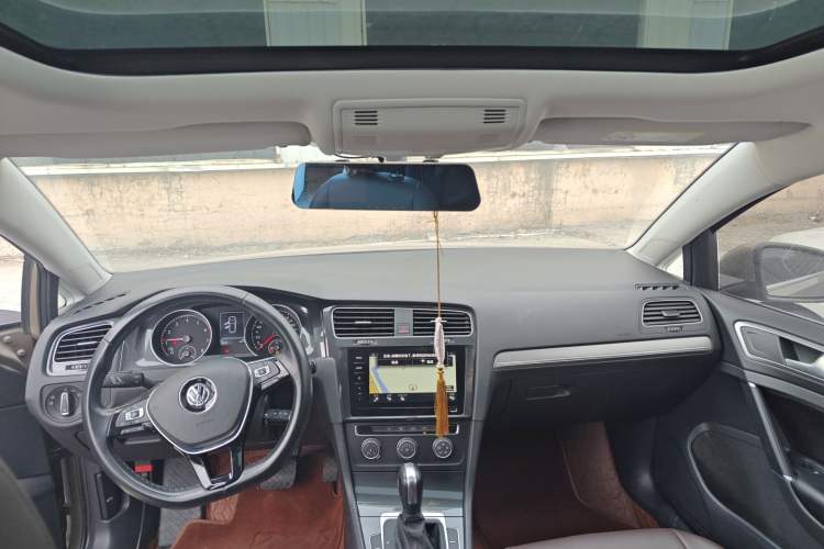 Used Volkswagen Golf 2020 200TSI DSG Comfortable and Ambitious Edition