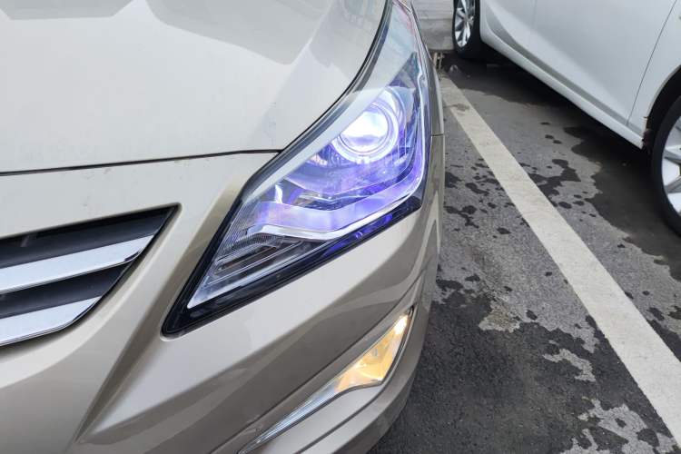 Used Hyundai Verna 2014 1.4L Manual Smart GLS Trim
