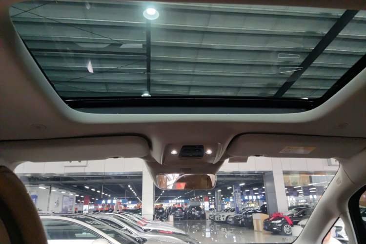 Used Denza D9 2024 DM-i 980 Four-Wheel Drive Prestige Model
