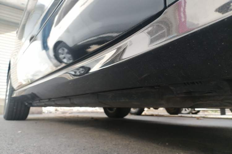 Used Mercedes-Benz R-Class 2011 R 300 L Luxury Model