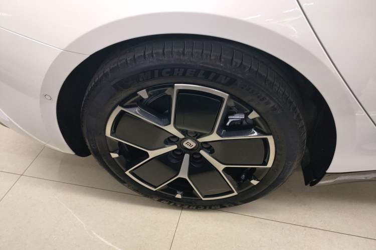 Used  SU7 2024 Rear-Drive Long-Range Intelligent Driving Version