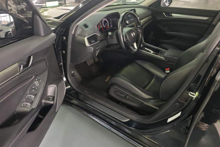 Used Honda Inspire 2019 260TURBO Elegant Edition China VI Emission Standard
