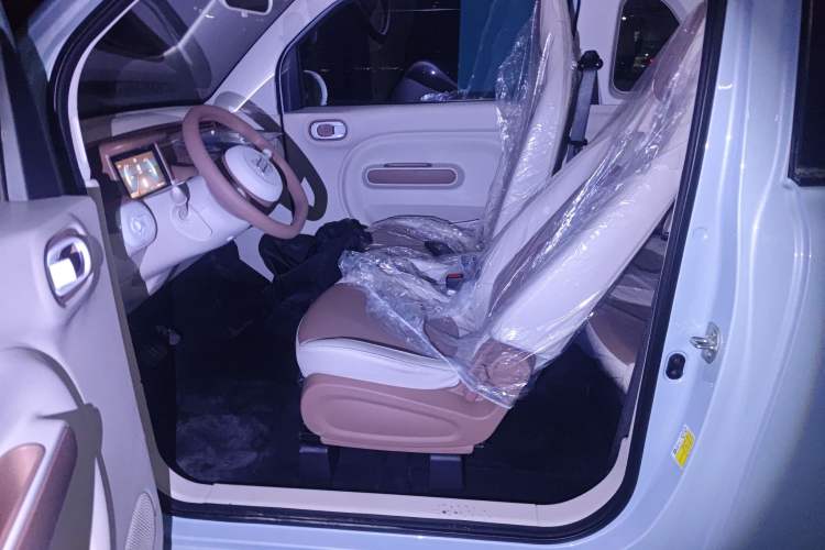 Used Bestune Pony 2026 Model 222km Shining Horse