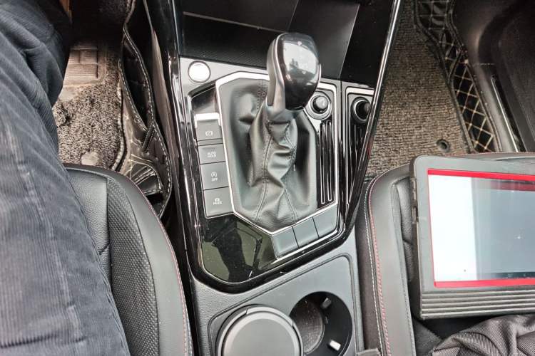 Used Volkswagen Tayron 2019 330TSI Two-Wheel-Drive Luxury Version China V Emission Standard