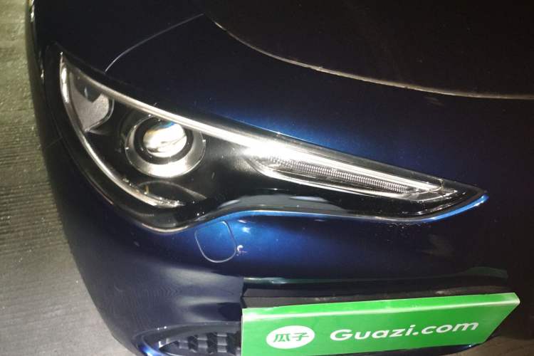 Used Alfa Romeo Stelvio 2017 2.0T 200HP Elite Edition
