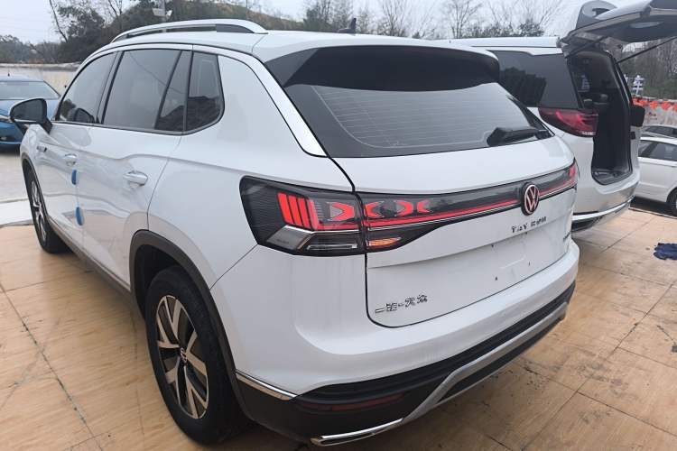 Used Volkswagen Tayron 2023 300TSI Two-Wheel-Drive Luxury Plus Advanced Edition