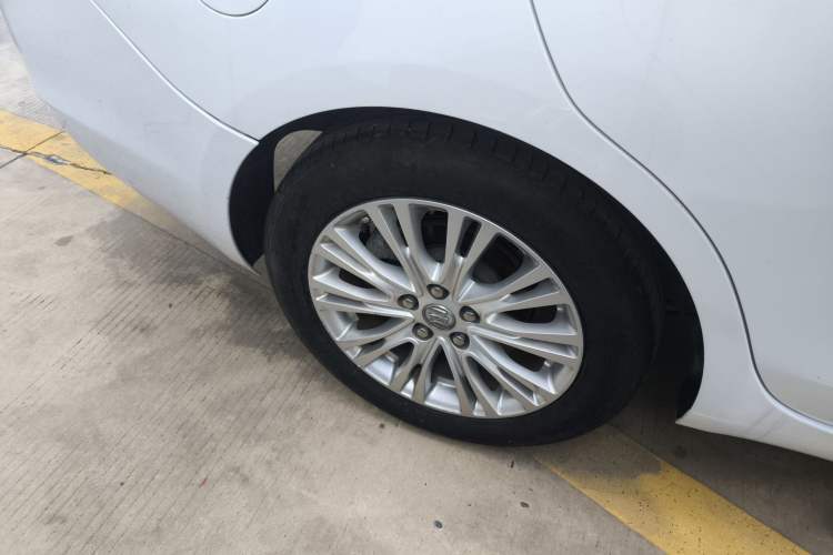 Used Buick GT 2015 15N Automatic Elite Version
