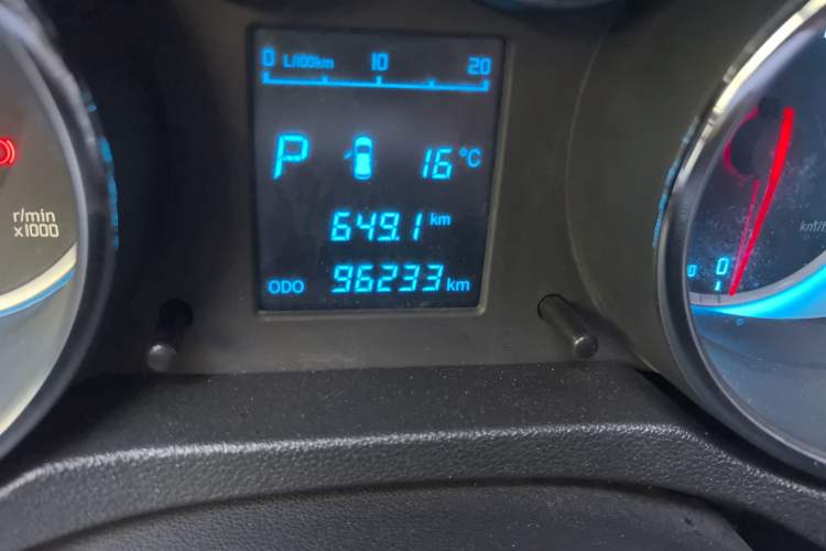 Used Changan CS35 2014 1.6L Automatic Luxury Navigation Model China IV Standard
