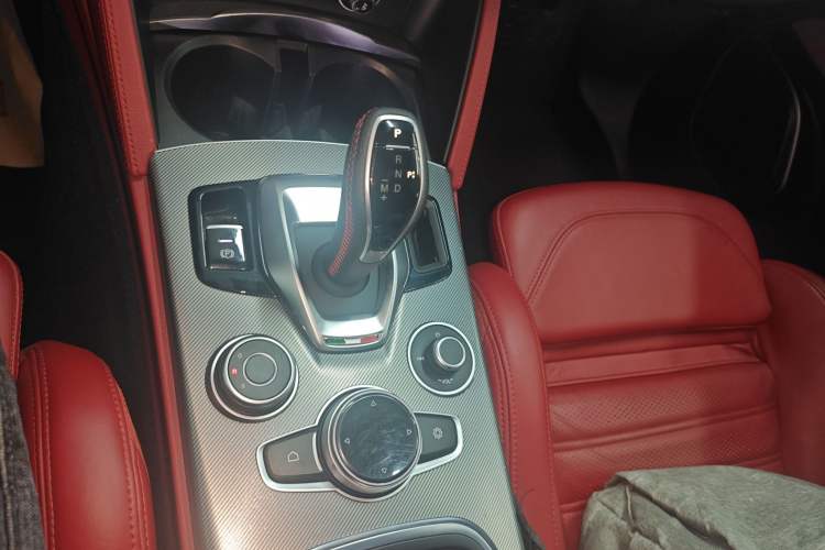 Used Alfa Romeo Stelvio 2021 2.0T 280HP Luxury Edition