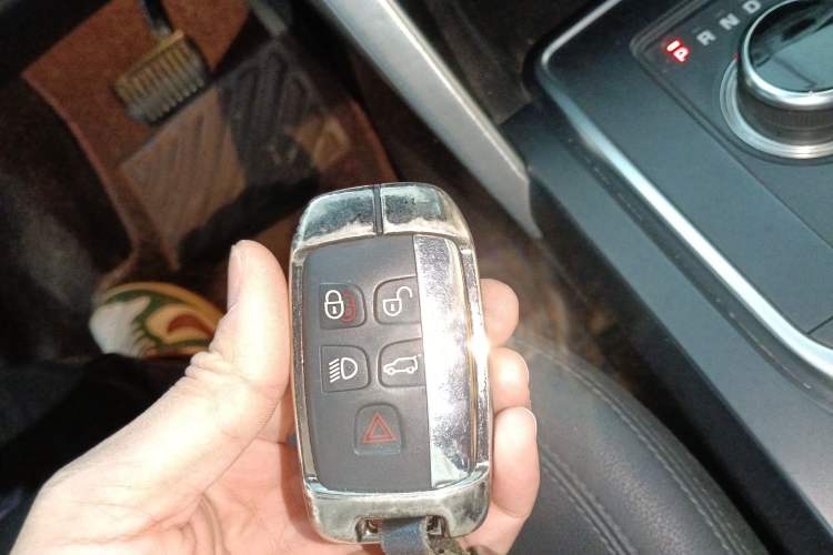 Used Land Rover Discovery Sport 2018 240 PS SE Version
