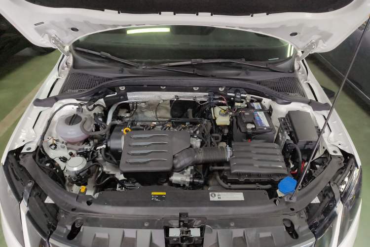 Used Skoda Octavia 2019 1.5L Automatic SmartDrive Comfort Edition China VI Standard
