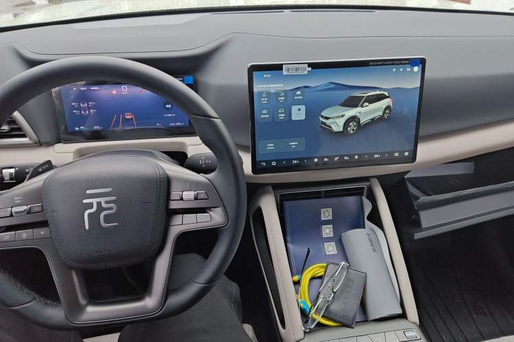 Used BYD Yuan UP 2025 Intelligent Driving Version 401 KM Dynamic Edition