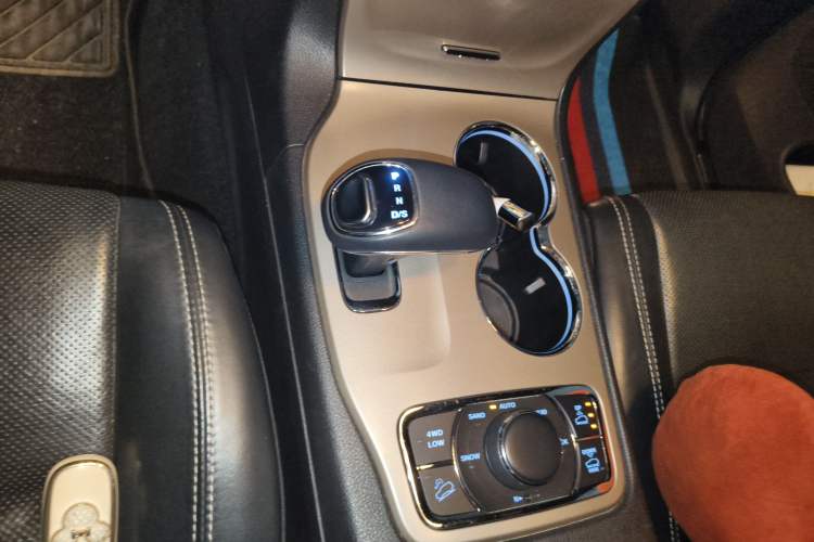 Used  Grand Cherokee (Import) 2014 3.6L Elite Navigation Edition
