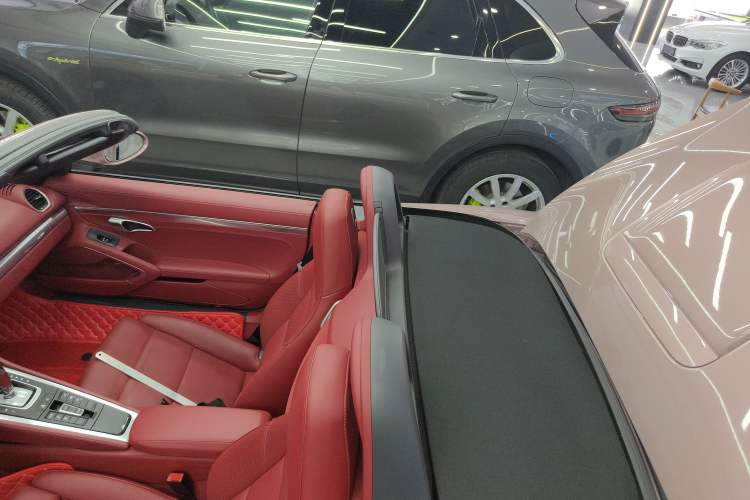 Used Porsche 718 2022 Boxster 2.0T
