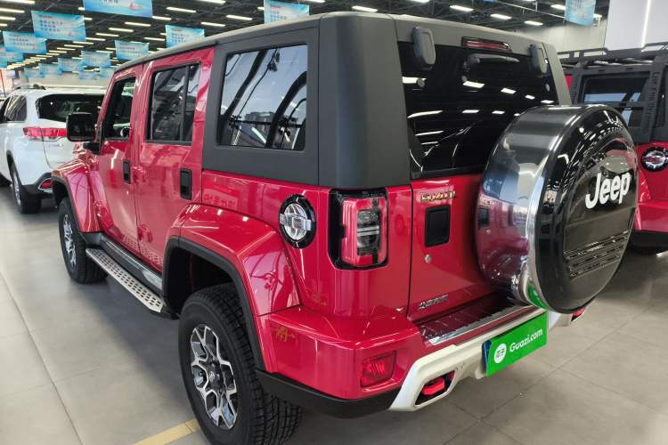 Used  BJ40 2019 PLUS 2.3T Automatic Four-Wheel Drive Premium Edition China VI
