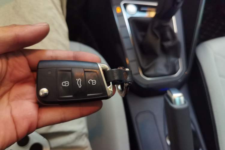 Used Volkswagen Lavida 2023 New Sharp 1.5L Automatic Outstanding New Vision Edition
