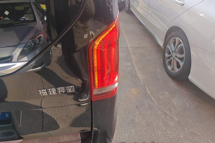 Used Mercedes-Benz V-Class 2018 V 260 L Prestige Extended Version China VI
