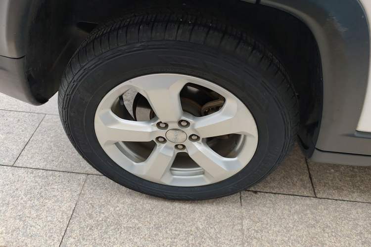 Used  Compass 2017 200T Automatic Family Edition
