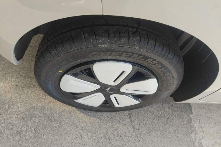 Used Wuling Hongguang MINIEV 2025 Four-Door Version Advanced Edition
