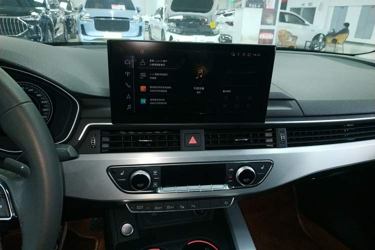 Used Audi A4L 2022 40 TFSI Luxury Dynamic Model