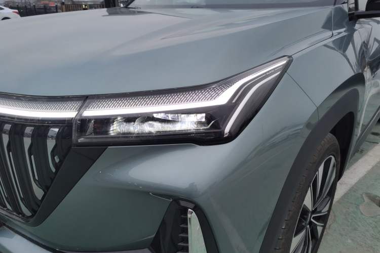 Used Geely Auto FX11 2025 4th Generation 1.5TD DCT Jinxiu