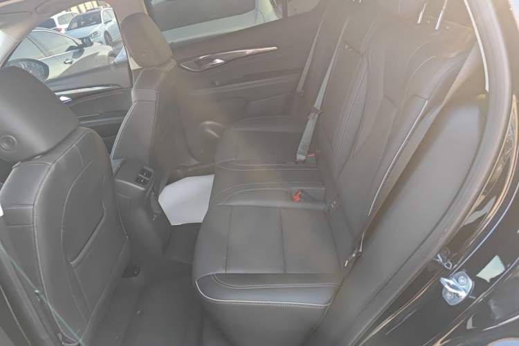 Used Buick Envision 2023 Encore Plus 652T Five-Seat Luxury Model
