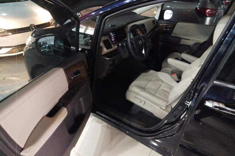 Used Honda Odyssey 2017 2.4L Luxury Edition