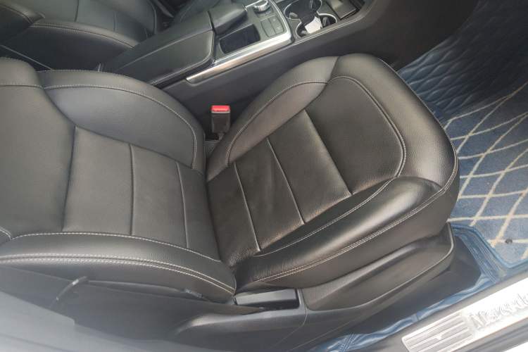 Used Mercedes-Benz M-Class 2014 ML 320 4MATIC
