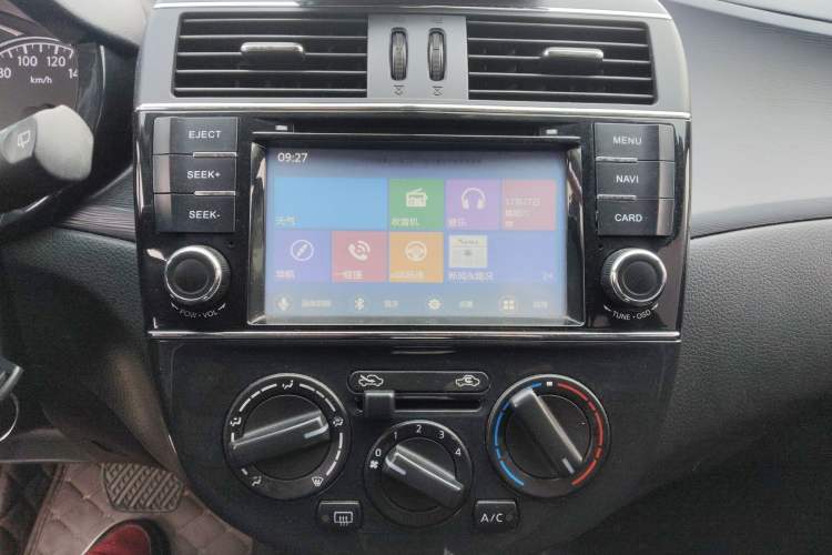 Used Nissan Tiida 2014 1.6L CVT Comfort Model