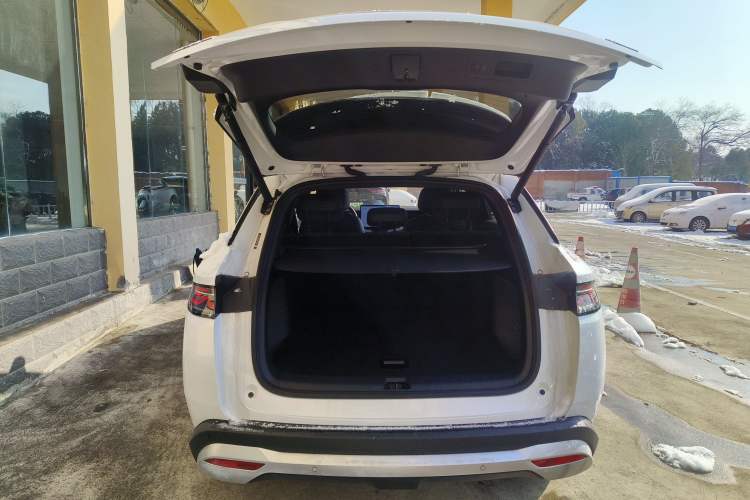 Used BYD Song L DM-i 2025 Intelligent Driving Version 160 km Beyond-Range Type