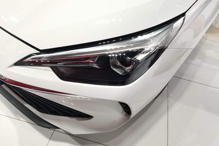 Used Roewe i5 2023 1.5L CVT Luxury Edition
