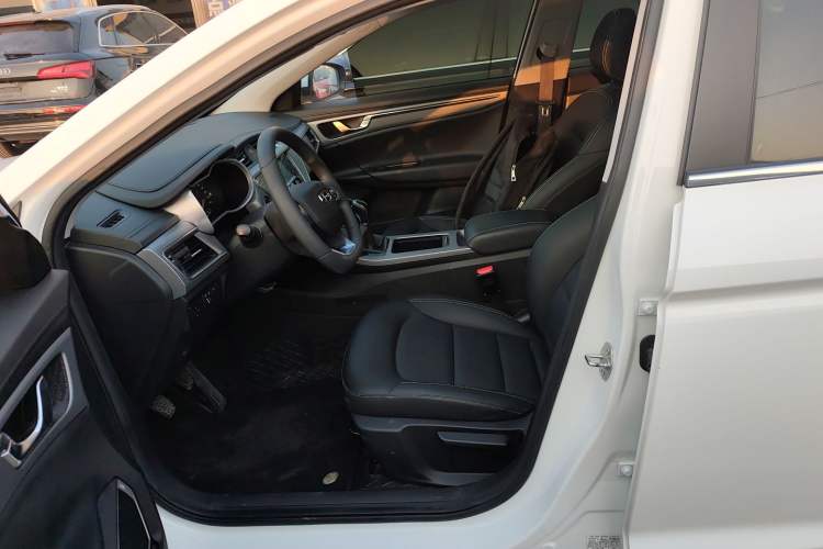 Used Geely Auto Emgrand GL 2021 UP 1.4T Manual LingShang Model