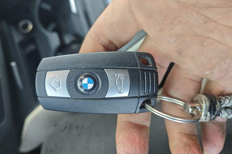 Used BMW X6 2014 xDrive35i five-seater
