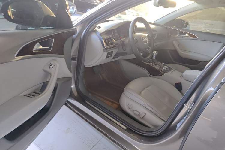 Used Audi A6L 2014 30 FSI Comfort Model
