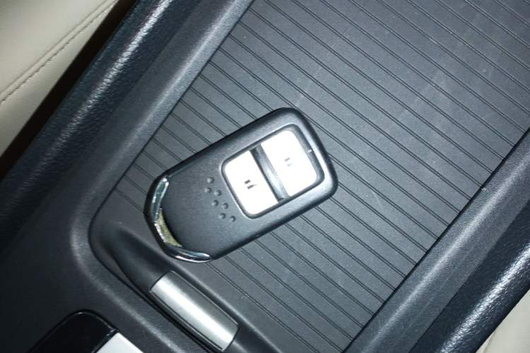 Used Honda Jade 2014 1.8L Automatic Comfort Elite Version 5 Seats
